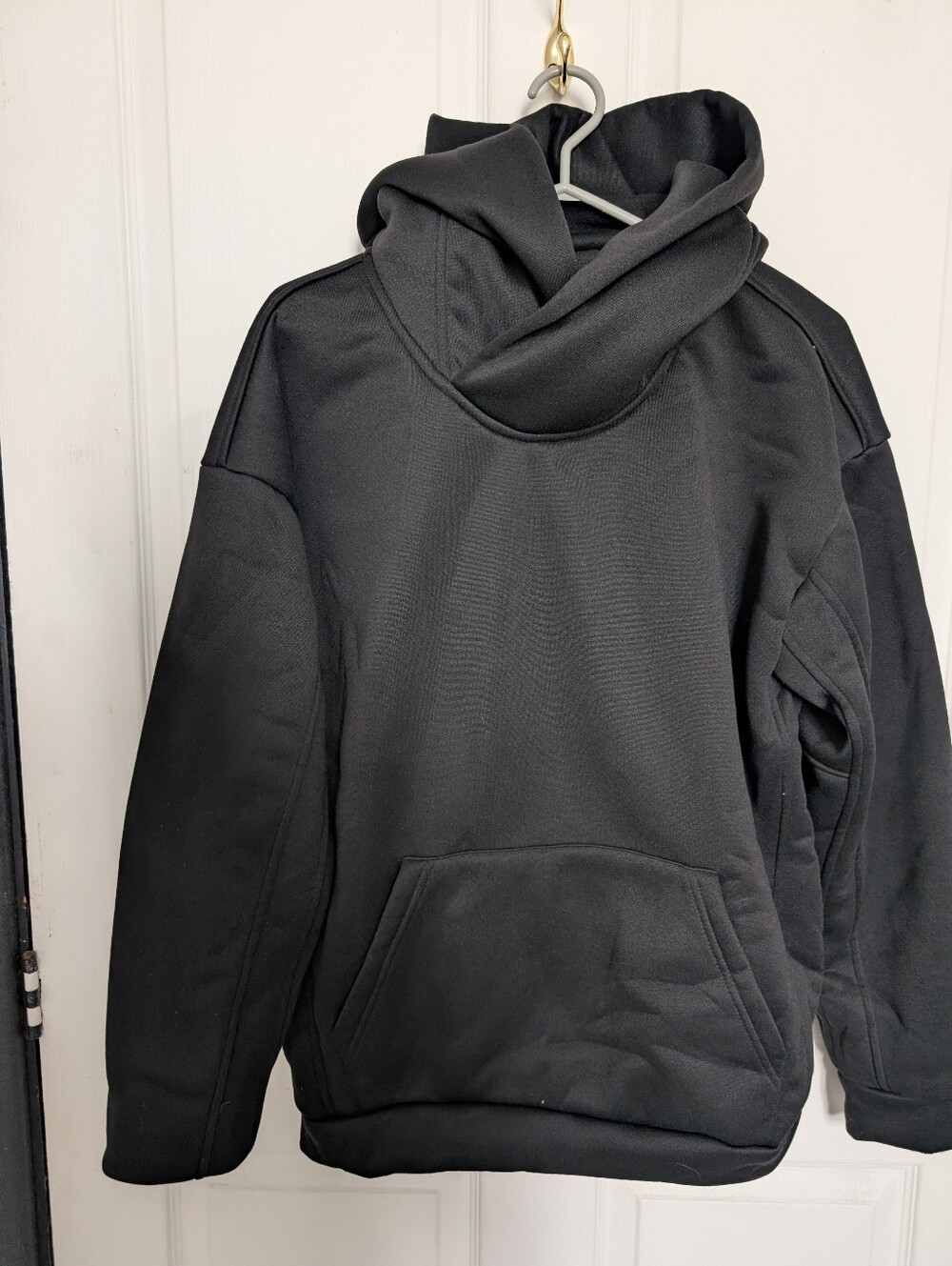 Men's Black Cozy Hooded Sweatshirt